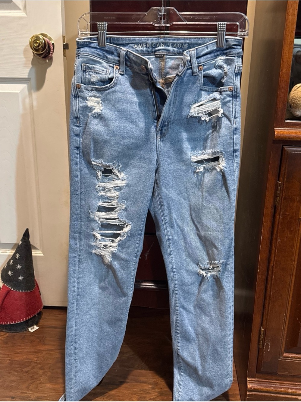 American Eagle Outfitters Light Blue Distressed Boyfriend Jeans